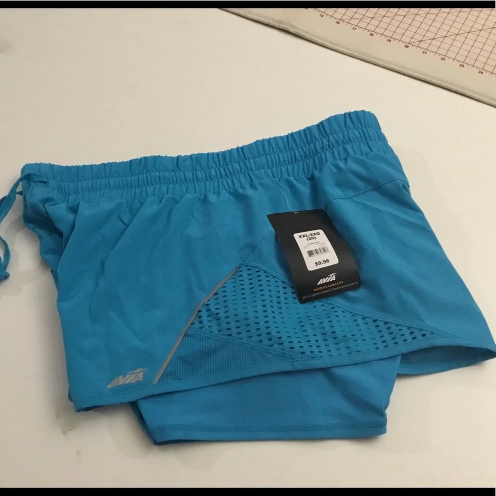 AVIA Running Shorts 2X/20 Fitted inner Layer & Loose Outer Layer - Picture 3 of 6